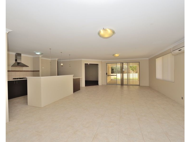 64 Iluka Road, Dawesville WA 6211