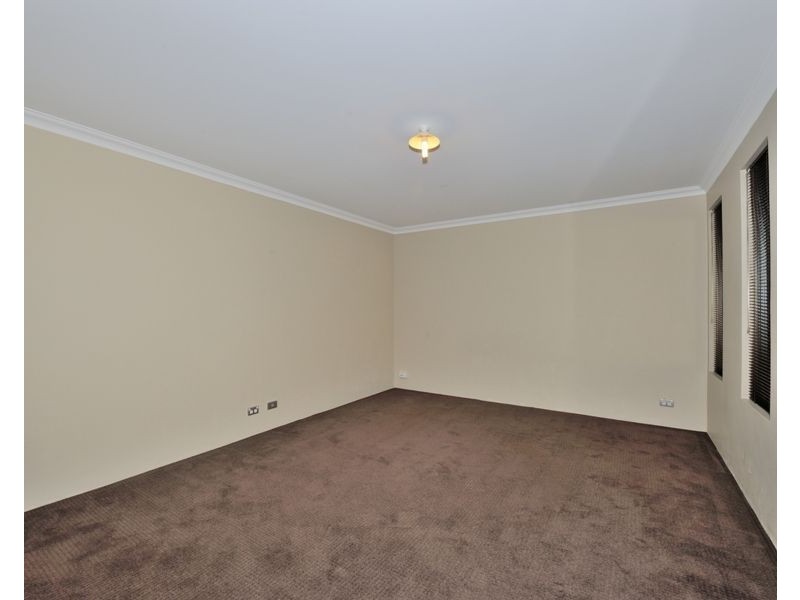 64 Iluka Road, Dawesville WA 6211