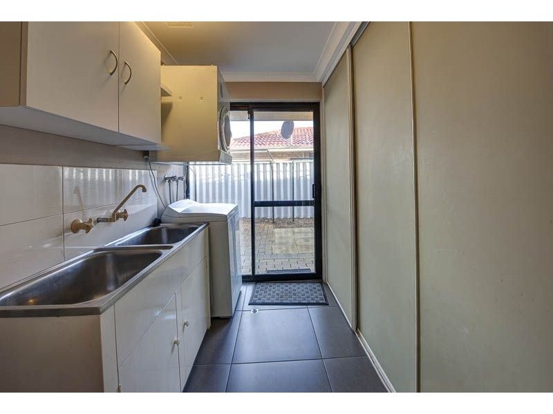 20 La Grange Place, Meadow Springs WA 6210