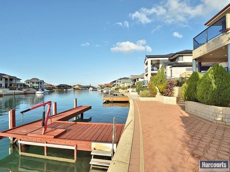 20 Santavea Mews, Halls Head WA 6210