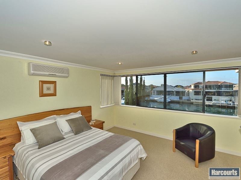 20 Santavea Mews, Halls Head WA 6210