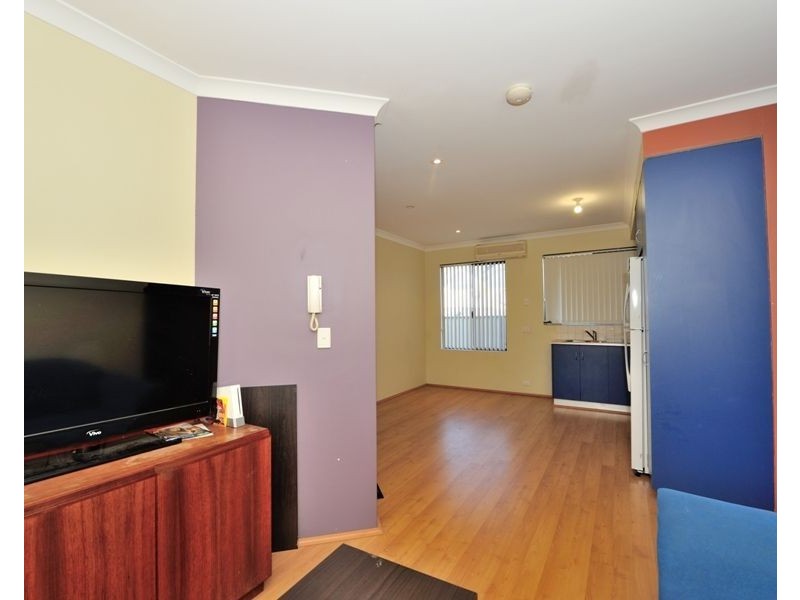 3/24 Davey Street, Mandurah WA 6210