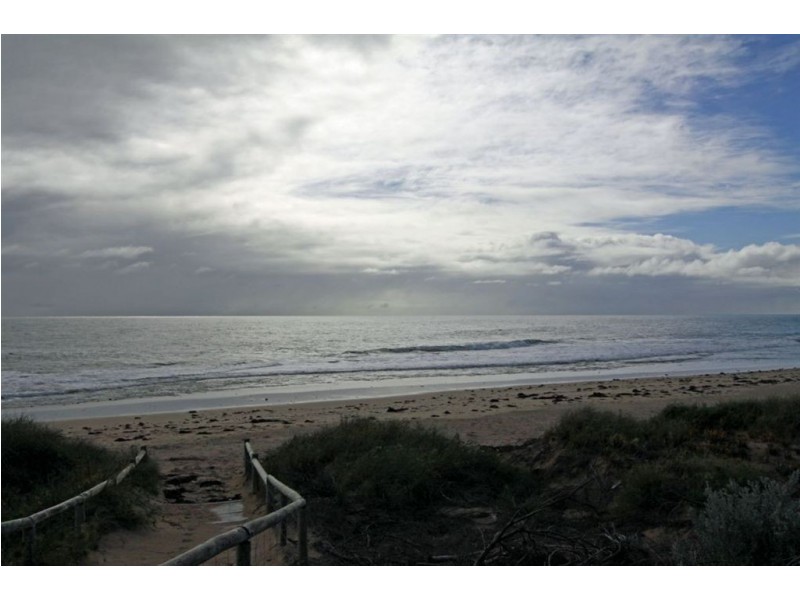 4/24 Oversby Street, Halls Head WA 6210