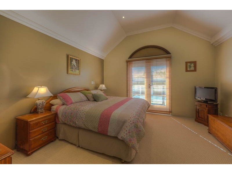 30 Spoonbill Retreat, Wannanup WA 6210