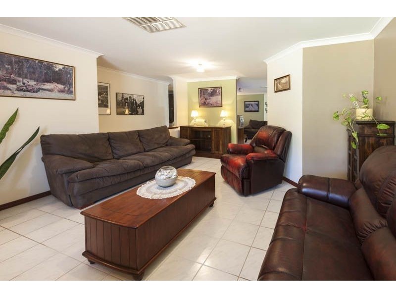 5 Lilac Green, Halls Head WA 6210