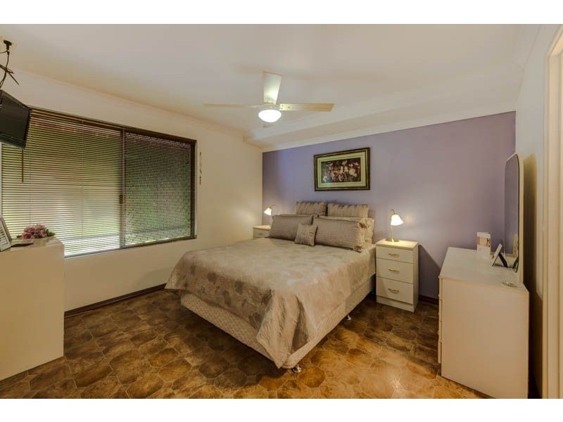 5 Lilac Green, Halls Head WA 6210