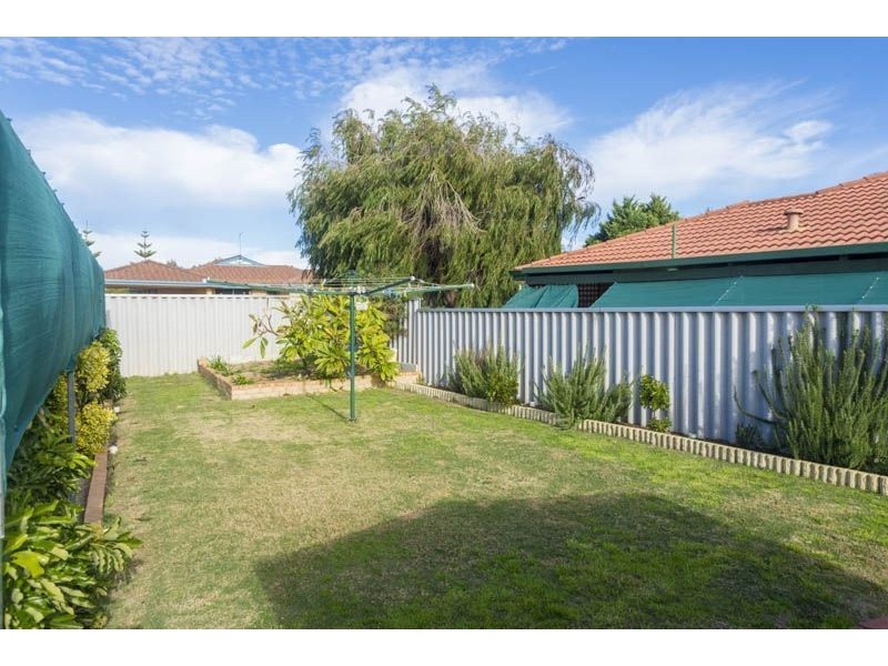 5 Lilac Green, Halls Head WA 6210