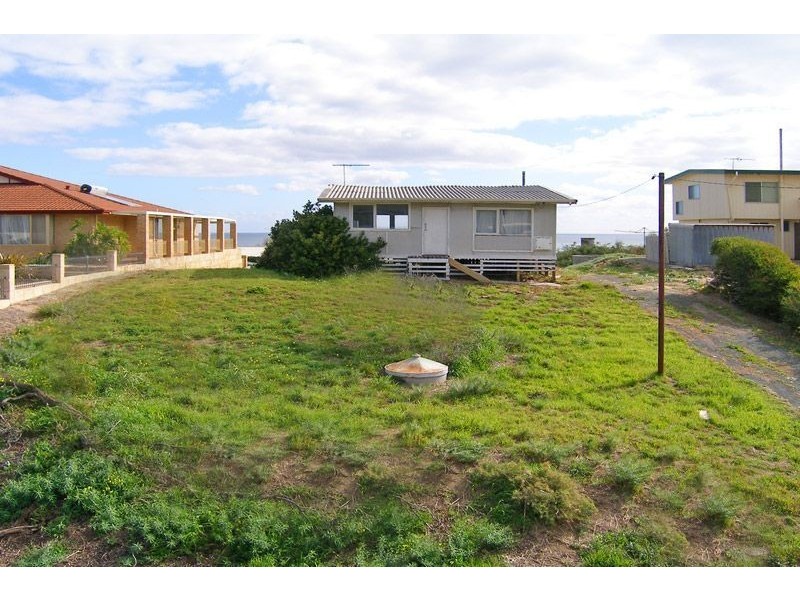 16 Leander Street, Falcon WA 6210