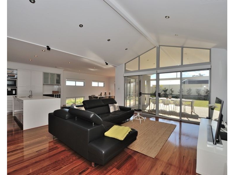 6 Tammin Court, Dawesville WA 6211