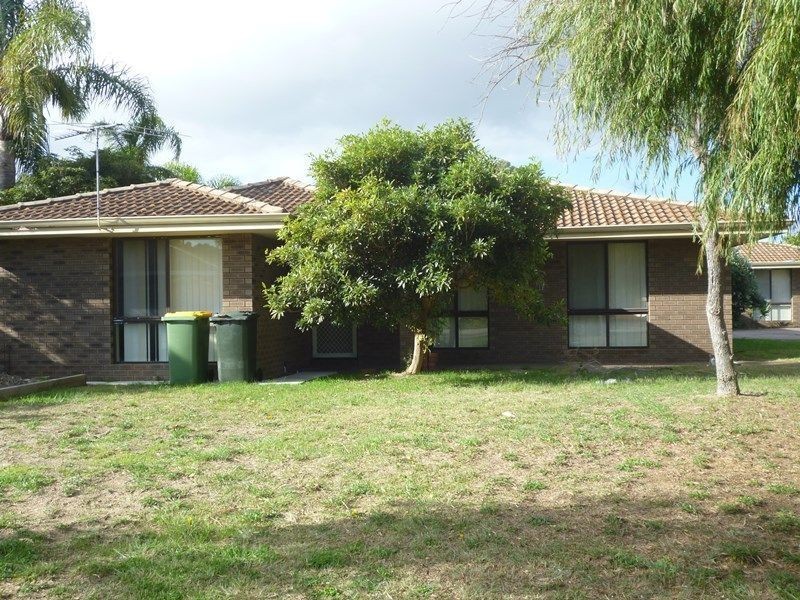 1/2 Sandalwood Parade, Halls Head WA 6210
