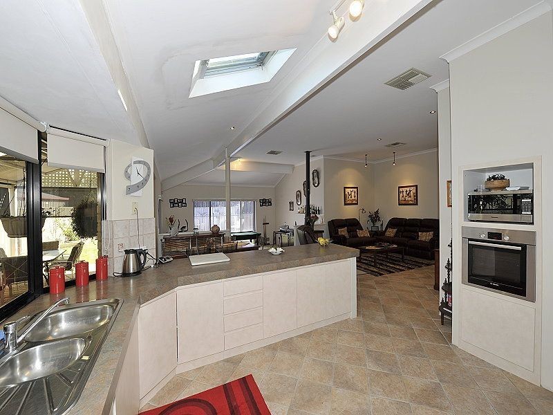 25 Lambrook Mews, Erskine WA 6210