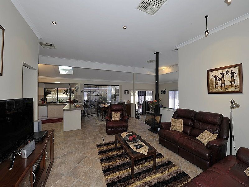 25 Lambrook Mews, Erskine WA 6210