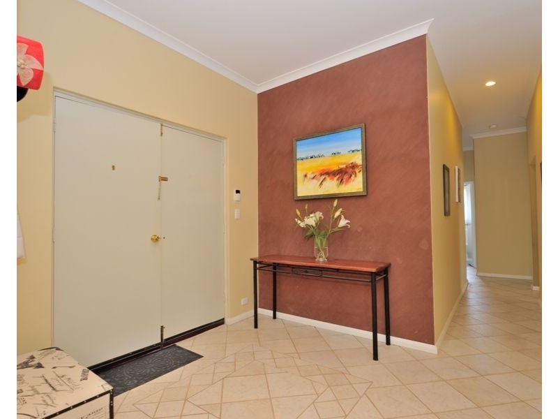 11 Midsummer Circle, Pinjarra WA 6208