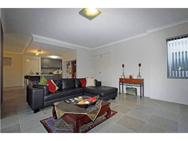 117 Darwin Terrace, Dudley Park WA 6210