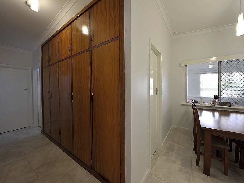 25 Gillark Street, Dudley Park WA 6210