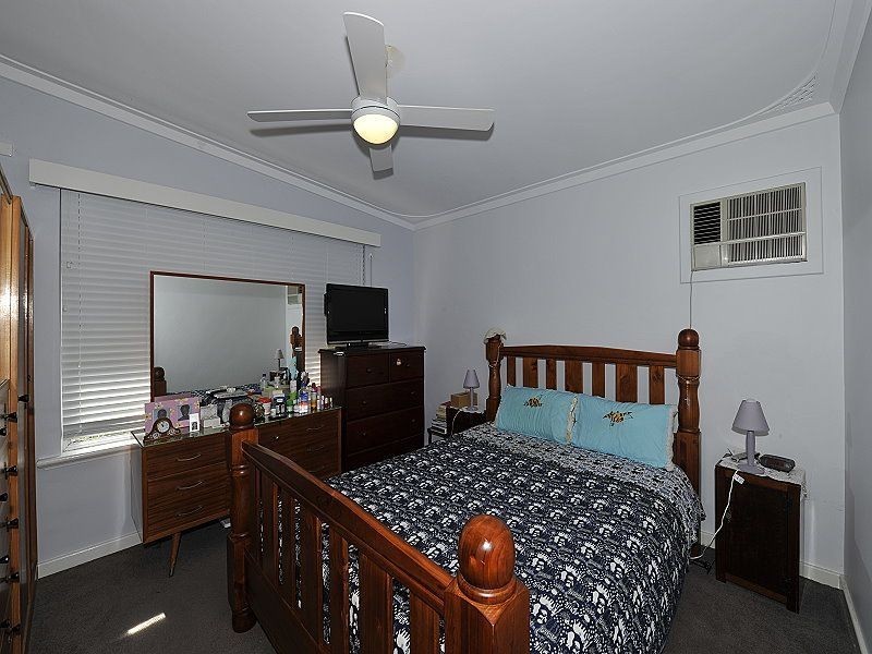 25 Gillark Street, Dudley Park WA 6210