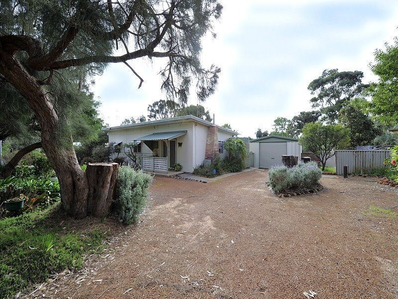 2 Barbara Street, Falcon WA 6210