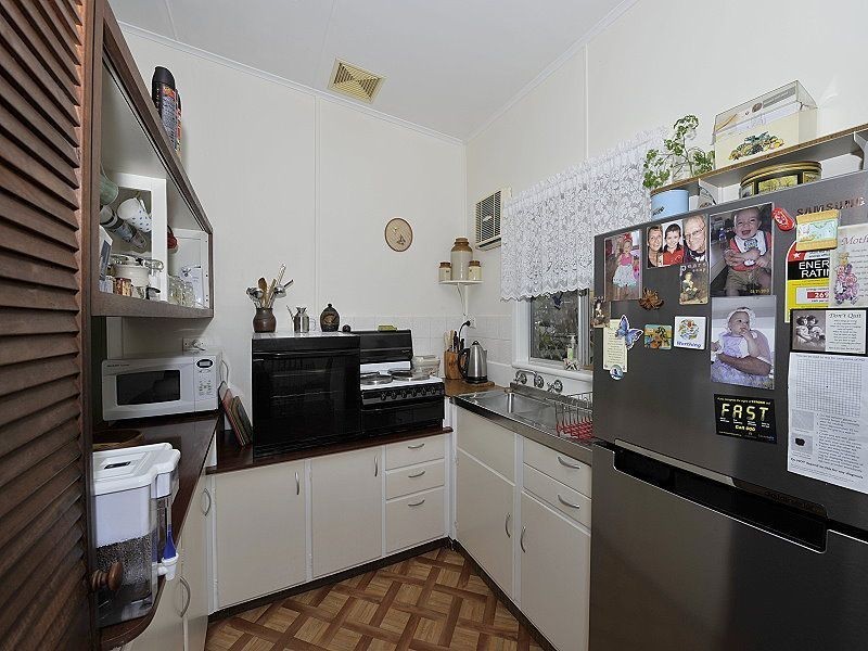 2 Barbara Street, Falcon WA 6210