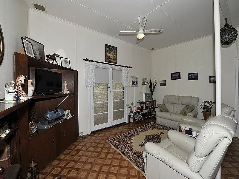 2 Barbara Street, Falcon WA 6210