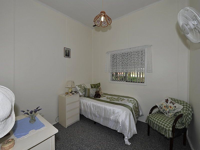 2 Barbara Street, Falcon WA 6210