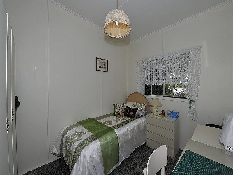 2 Barbara Street, Falcon WA 6210