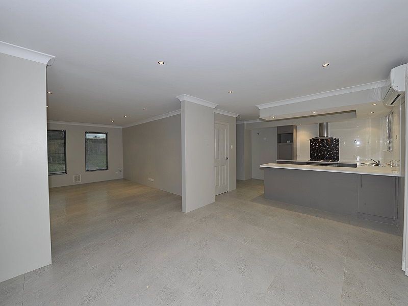 19 Collier Street, Silver Sands WA 6210