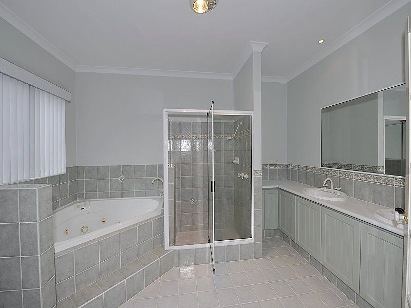 19 Hayman Retreat, Halls Head WA 6210