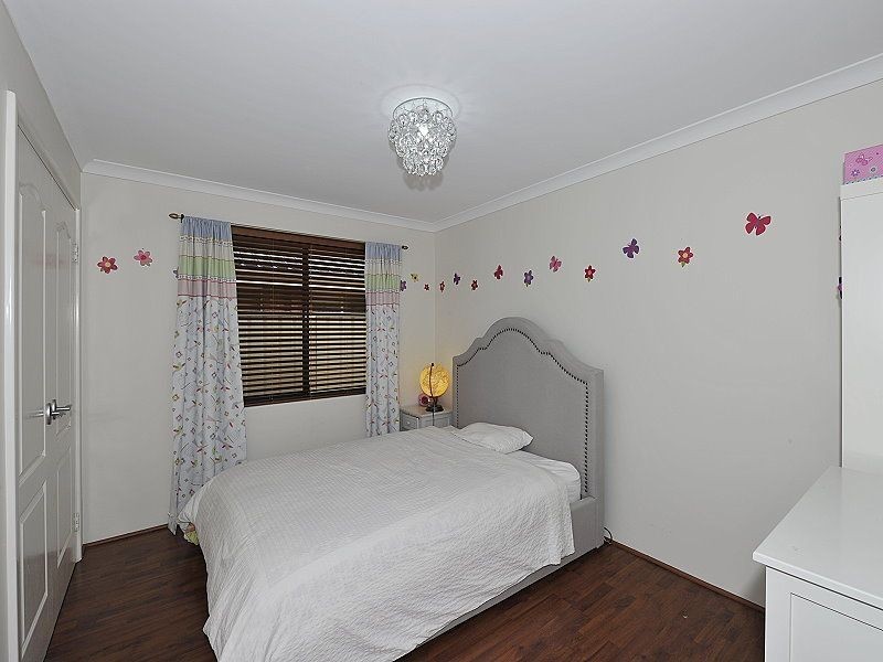 31 Lord Hobart Drive, Madora Bay WA 6210