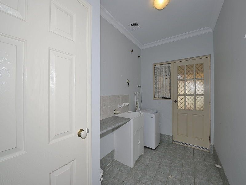 37 Mariners Cove Drive, Dudley Park WA 6210