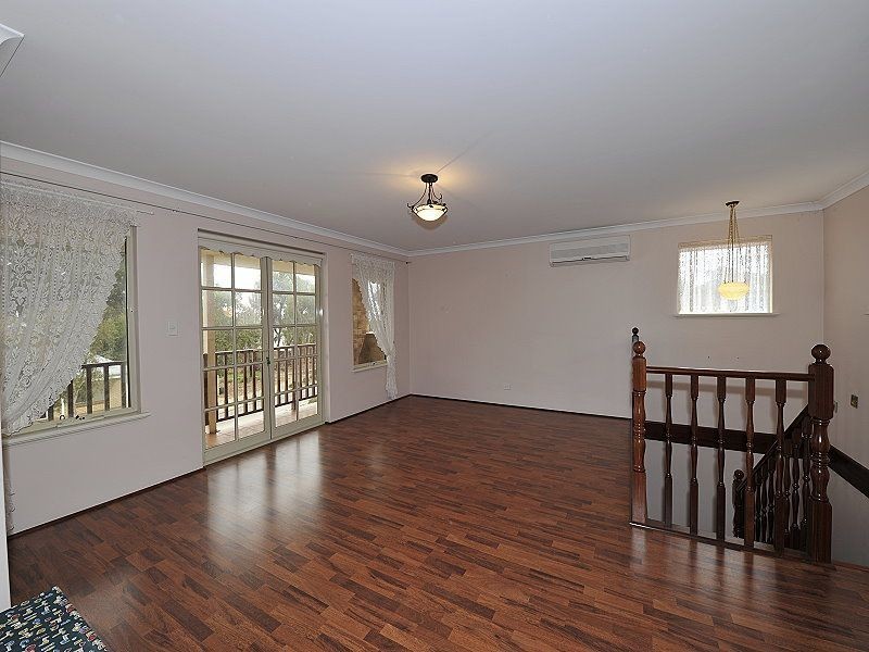 37 Mariners Cove Drive, Dudley Park WA 6210