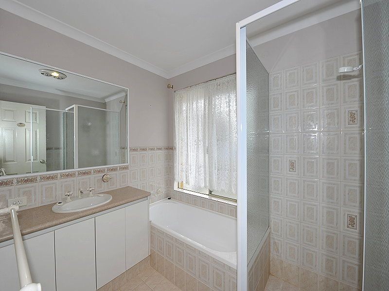 37 Mariners Cove Drive, Dudley Park WA 6210