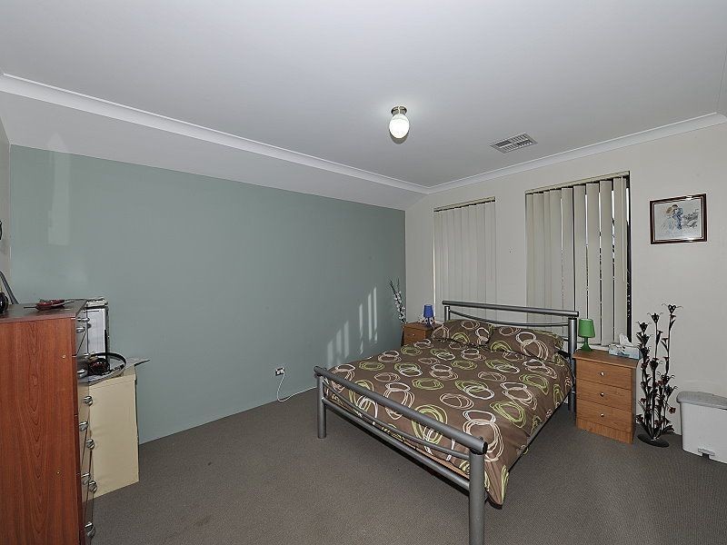 78 Badgerup Avenue, Lakelands WA 6180