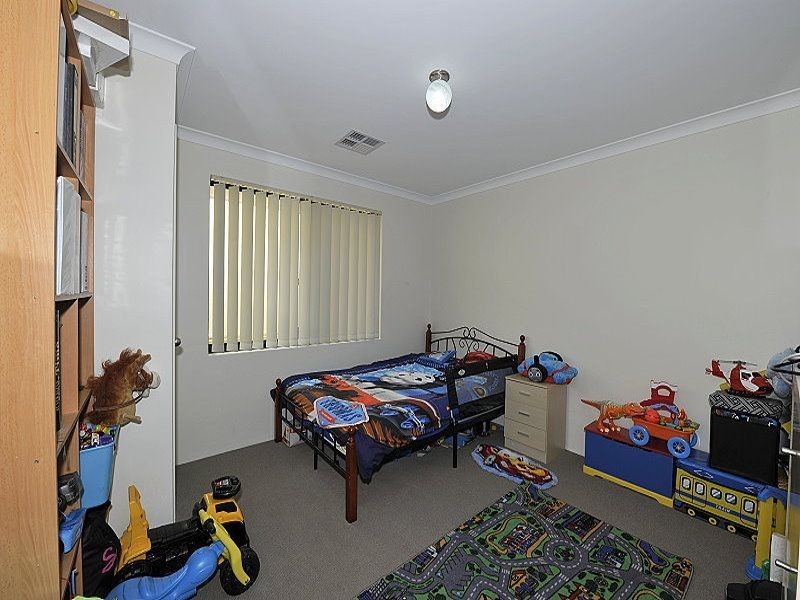 78 Badgerup Avenue, Lakelands WA 6180