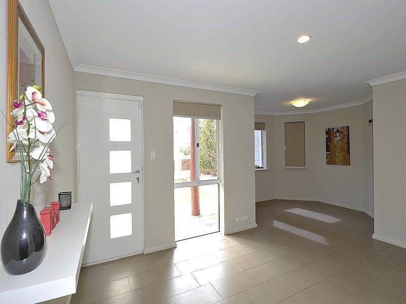 13B Valley Road, Halls Head WA 6210