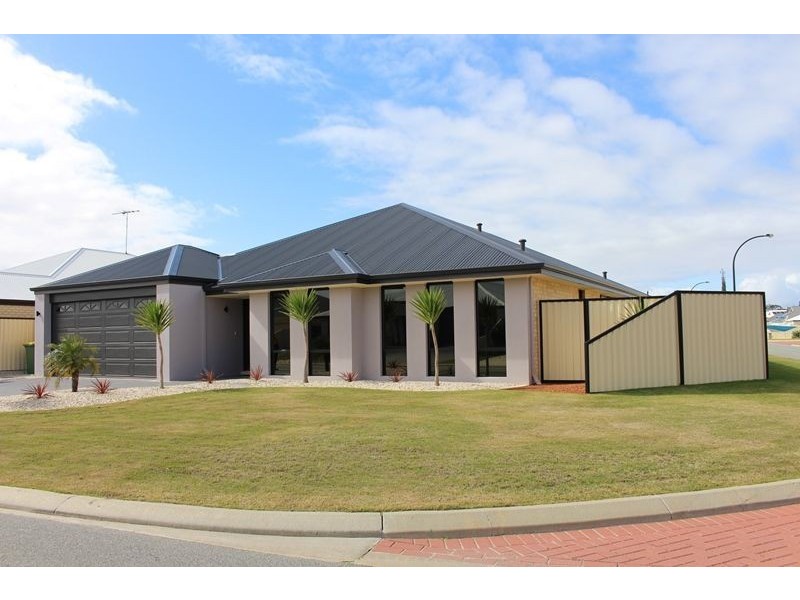 20 Nellie Green, Dudley Park WA 6210