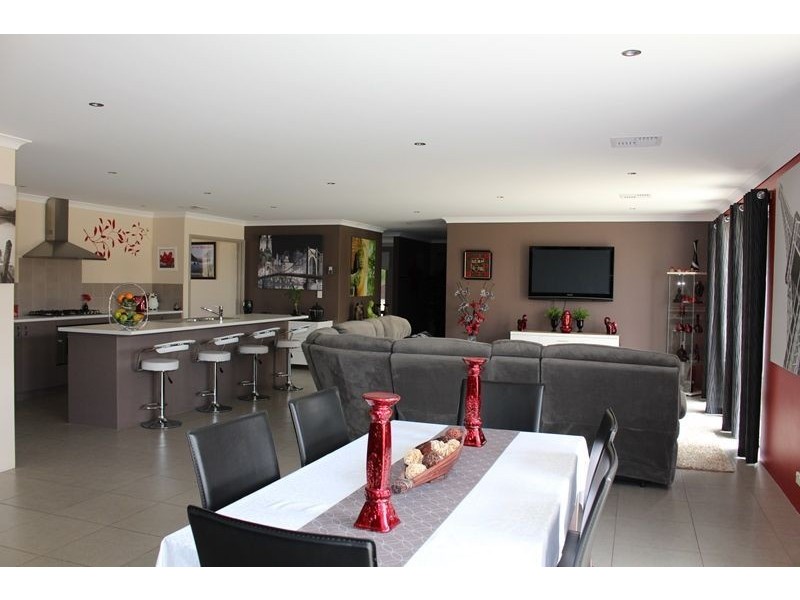 20 Nellie Green, Dudley Park WA 6210