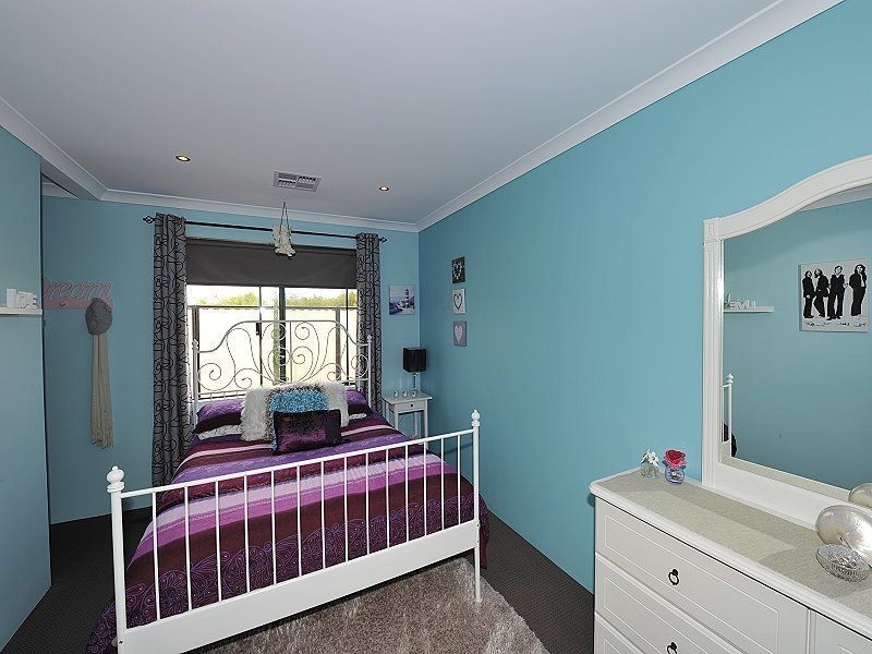 20 Nellie Green, Dudley Park WA 6210