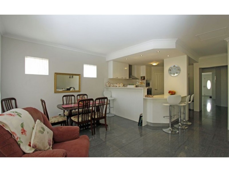 10 Clyde Place, Mandurah WA 6210