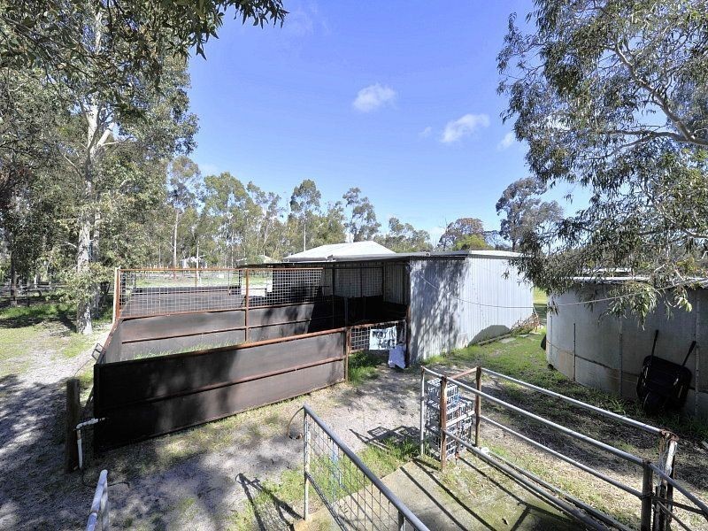 19 Mears Road, Barragup WA 6209