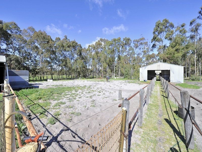 19 Mears Road, Barragup WA 6209