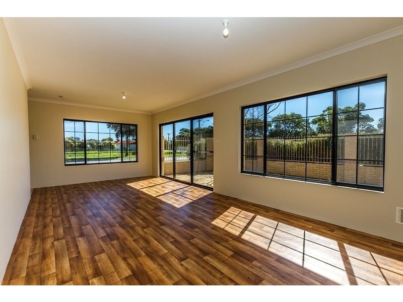 1/27 Hackett Street, Mandurah WA 6210