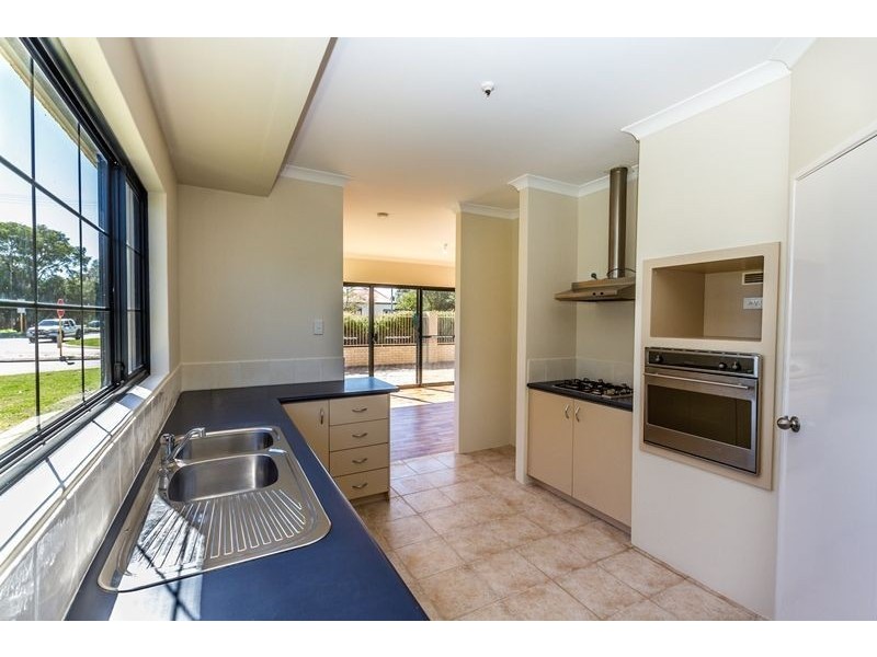 1/27 Hackett Street, Mandurah WA 6210