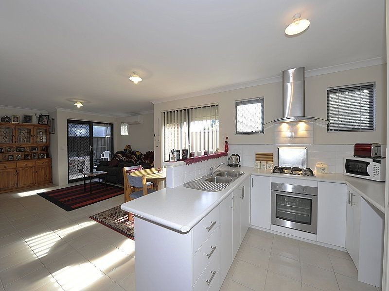 4/24 Irrawaddy Drive, Greenfields WA 6210