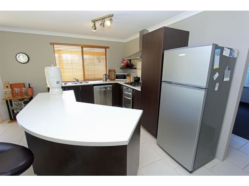 8B Roy Road, Coodanup WA 6210