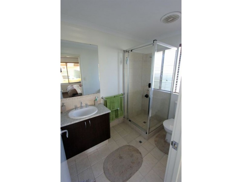 8B Roy Road, Coodanup WA 6210