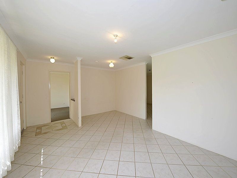 22 Summerlea Avenue, Meadow Springs WA 6210