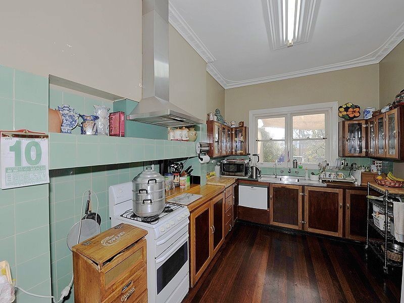 26 Leslie Street, Dudley Park WA 6210