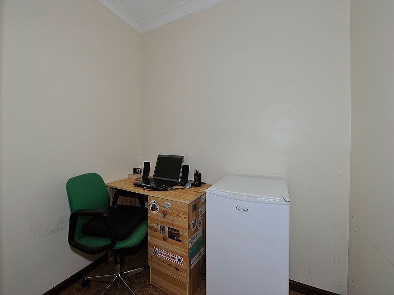 1/6 Leslie Street, Dudley Park WA 6210