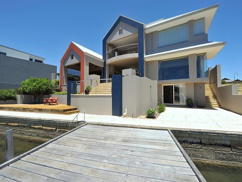 34 Finistere Island Retreat, Halls Head WA 6210