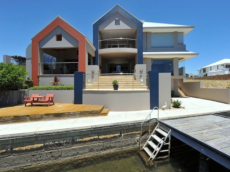 34 Finistere Island Retreat, Halls Head WA 6210